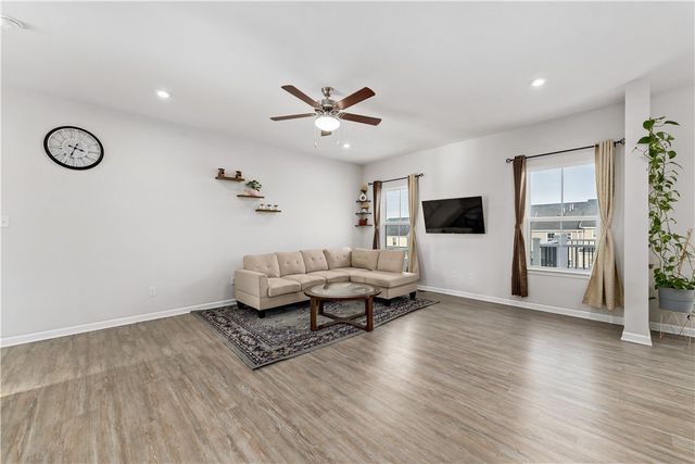 5103 Spruce Rd, Pine Twp, PA 15044