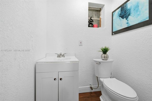 2681 NW 43rd Ave, Lauderhill, FL 33313