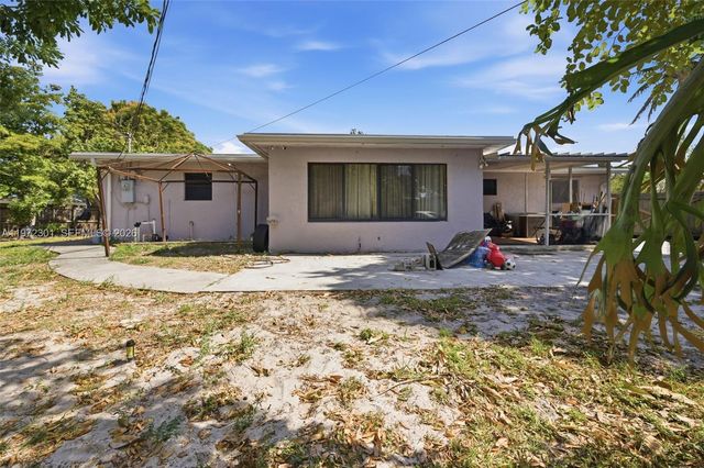 2681 NW 43rd Ave, Lauderhill, FL 33313