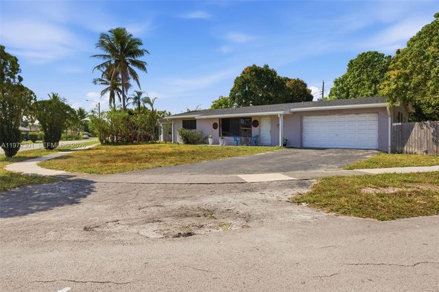 2681 NW 43rd Ave, Lauderhill, FL 33313