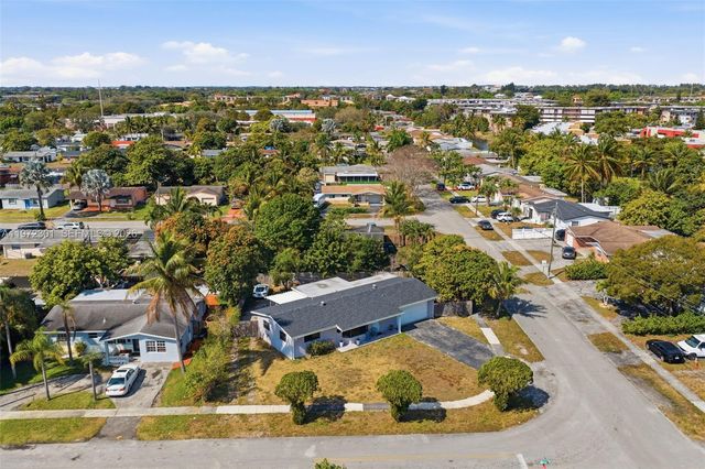 2681 NW 43rd Ave, Lauderhill, FL 33313