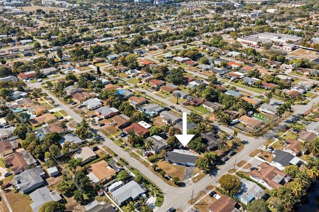 2681 NW 43rd Ave, Lauderhill, FL 33313