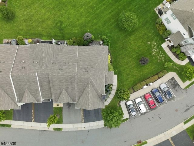 18 Blazingstar Way, Allamuchy Twp., NJ 07840