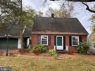 1258 S JEFFERSON ST, Allentown, PA 18103