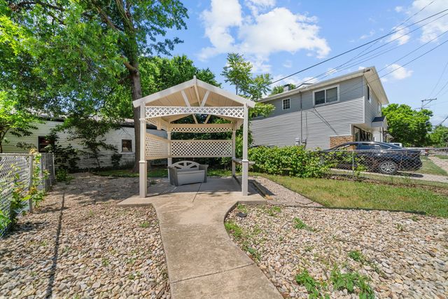 552 River Lane, Loves Park, IL 61111