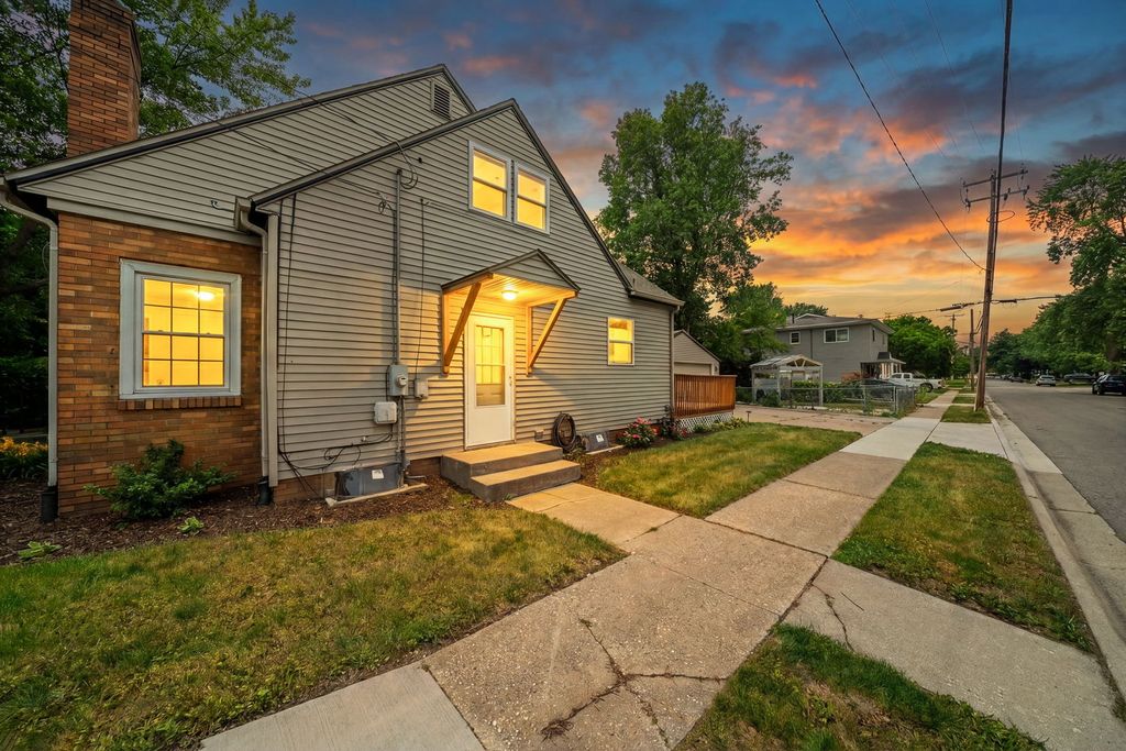 552 River Lane, Loves Park, IL 61111