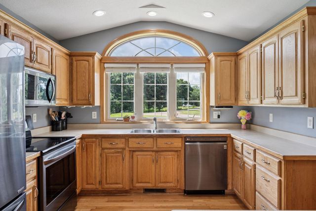 51823 Birch Avenue, Rush City, MN 55069