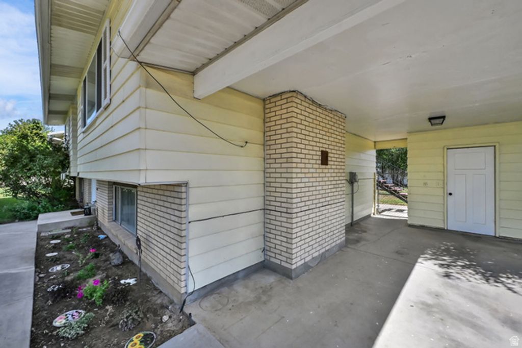 1439 W 2600 N, Clinton, UT 84015 — photo 4