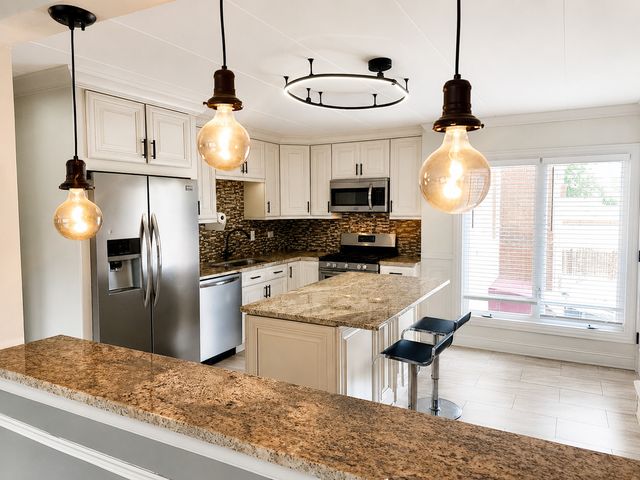 4450 W 111th Street 22, Oak Lawn, IL 60453