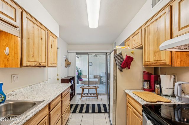 10529 W WHEATRIDGE Drive, Sun City, AZ 85373