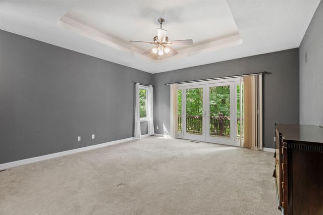15920 37th Avenue N, Plymouth, MN 55446