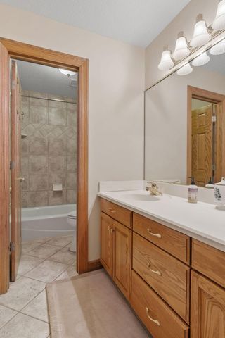 15920 37th Avenue N, Plymouth, MN 55446