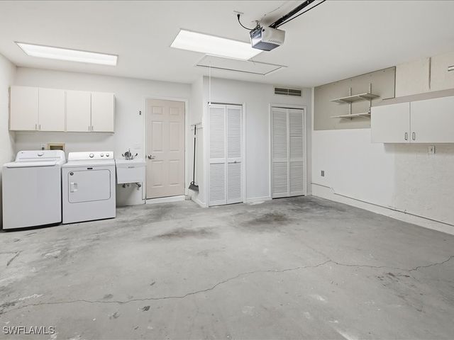 1178 Jardin DR, Naples, FL 34104