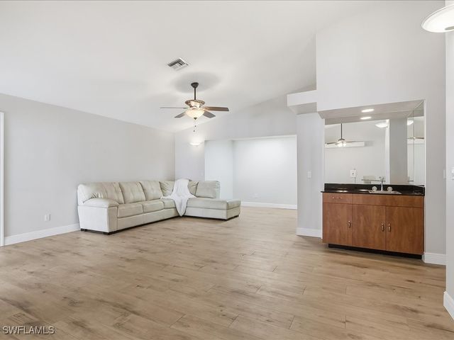 1178 Jardin DR, Naples, FL 34104