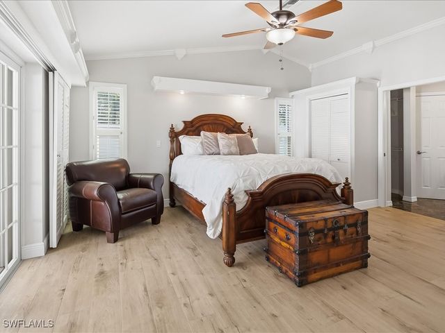 1178 Jardin DR, Naples, FL 34104