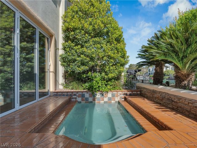 8740 Carlitas Joy Court, Las Vegas, NV 89117
