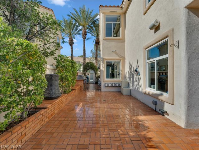 8740 Carlitas Joy Court, Las Vegas, NV 89117