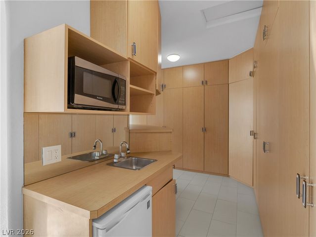 8740 Carlitas Joy Court, Las Vegas, NV 89117