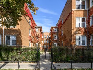 1464 W Argyle Street 3N, Chicago, IL 60640