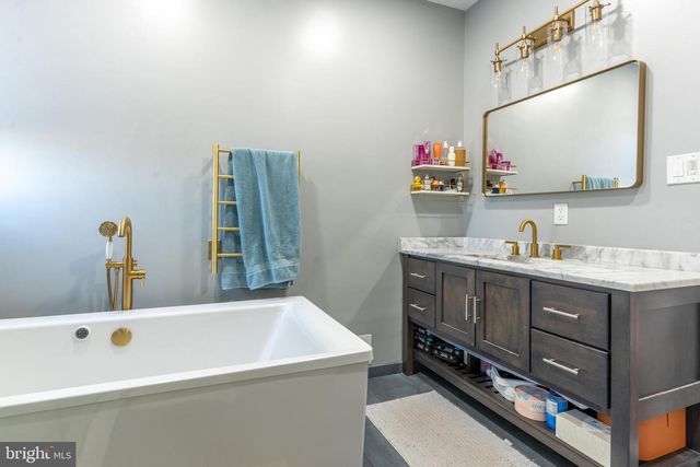 236 DELMAR ST, Philadelphia, PA 19128