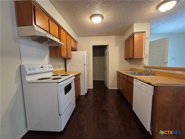 2024 S 15th Street, Temple, TX 76504