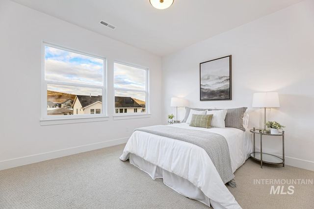 14592 N Spring Creek Way, Boise, ID 83714