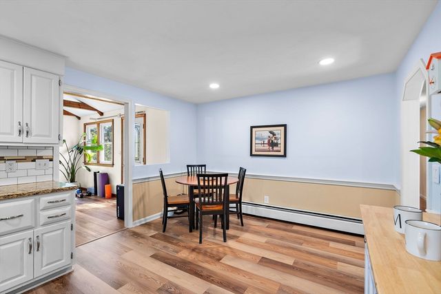 49 Hamilton Rd, Northborough, MA 01532