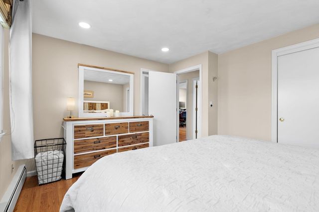 49 Hamilton Rd, Northborough, MA 01532