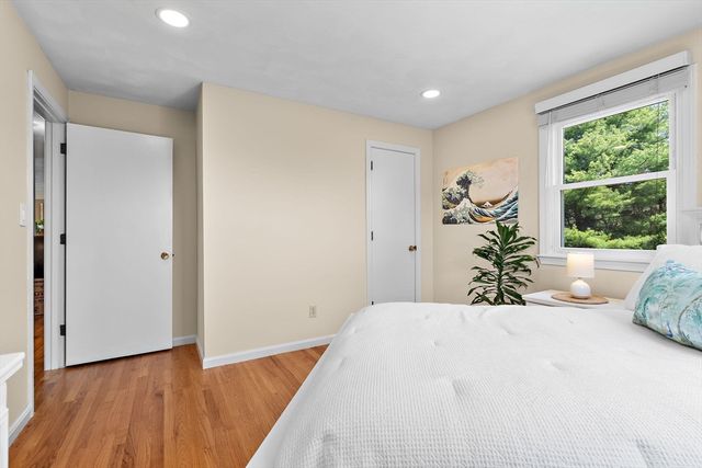 49 Hamilton Rd, Northborough, MA 01532