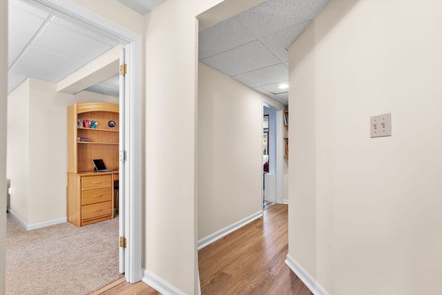 49 Hamilton Rd, Northborough, MA 01532