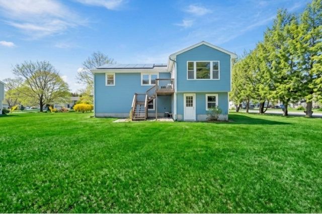 49 Hamilton Rd, Northborough, MA 01532