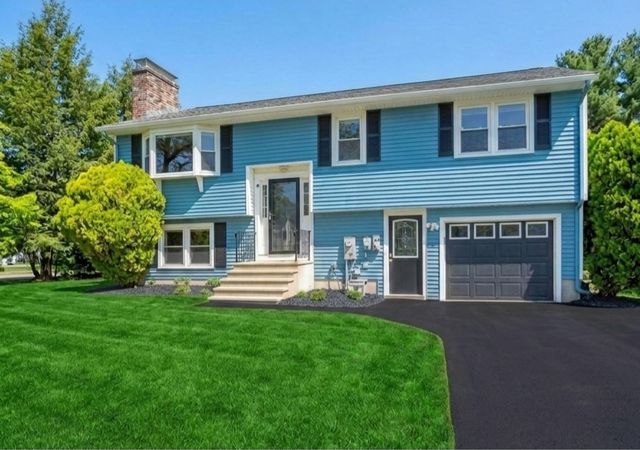 49 Hamilton Rd, Northborough, MA 01532