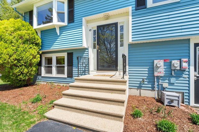 49 Hamilton Rd, Northborough, MA 01532