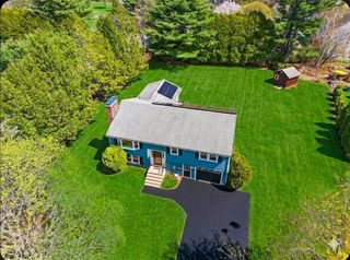 49 Hamilton Rd, Northborough, MA 01532