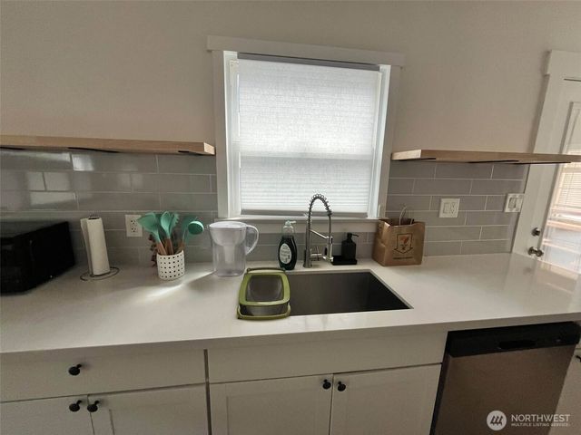 5305 Martin Luther King Jr Way S, Seattle, WA 98118