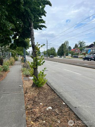 5305 Martin Luther King Jr Way S, Seattle, WA 98118