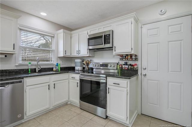 179 Eulon Loop, Raeford, NC 28376