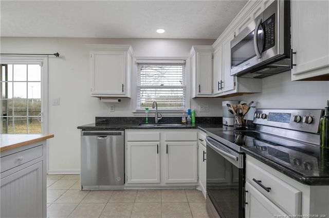 179 Eulon Loop, Raeford, NC 28376