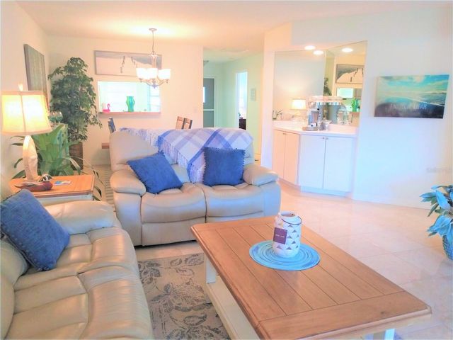 307 PINE HOLLOW CIRCLE 307, Englewood, FL 34223
