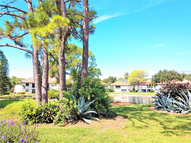 307 PINE HOLLOW CIRCLE 307, Englewood, FL 34223