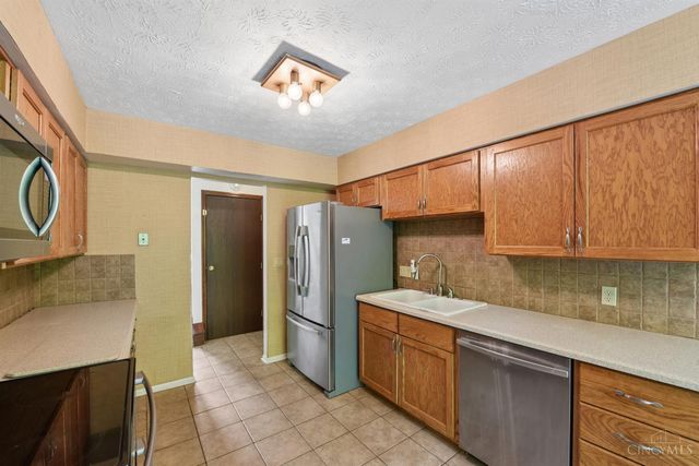 13 Cherokee Trail, New Richmond, OH 45157