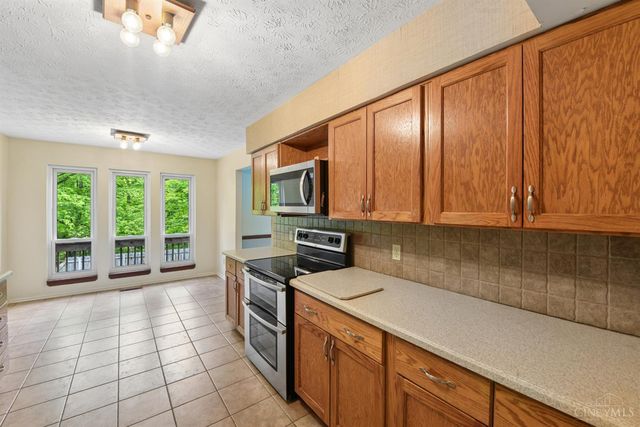 13 Cherokee Trail, New Richmond, OH 45157