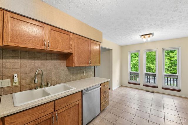 13 Cherokee Trail, New Richmond, OH 45157