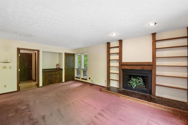 13 Cherokee Trail, New Richmond, OH 45157