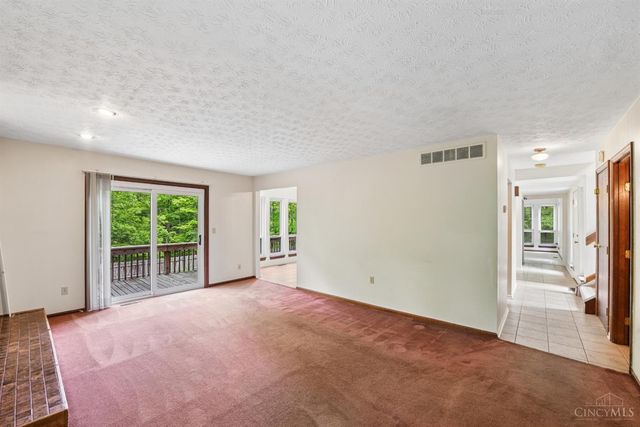 13 Cherokee Trail, New Richmond, OH 45157