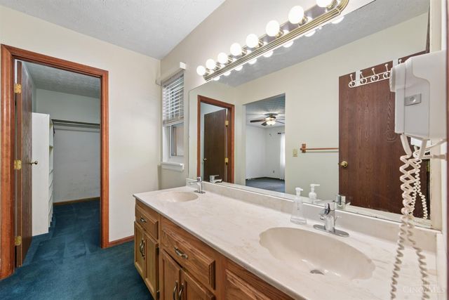 13 Cherokee Trail, New Richmond, OH 45157