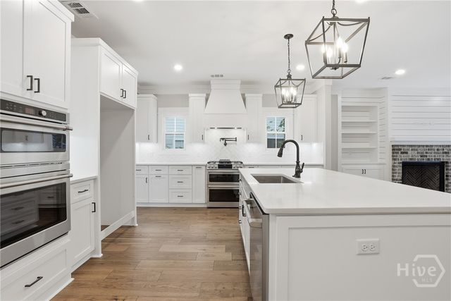 373 Ridgewood Park Drive S, Richmond Hill, GA 31324