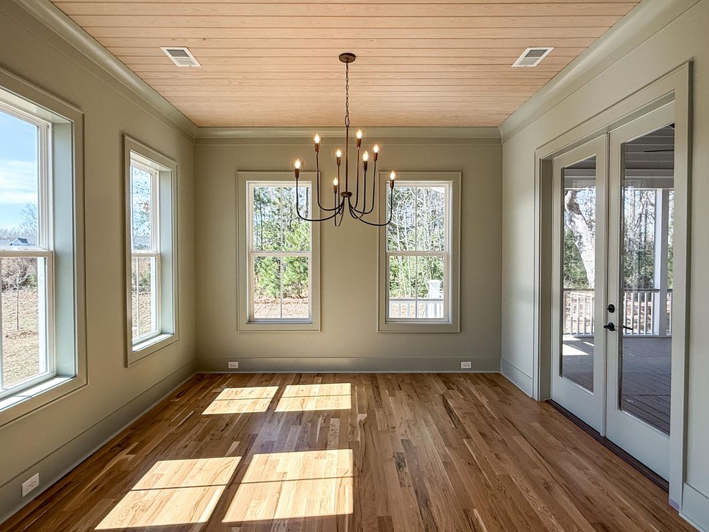 Image 19 of property listing at 3873 Summerton Street, Mount Pleasant, SC 29466