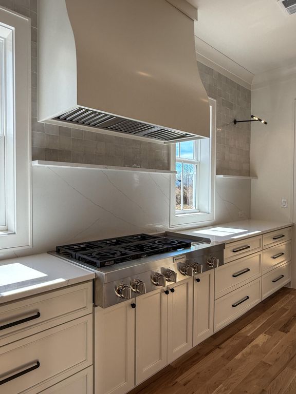 Image 22 of property listing at 3873 Summerton Street, Mount Pleasant, SC 29466