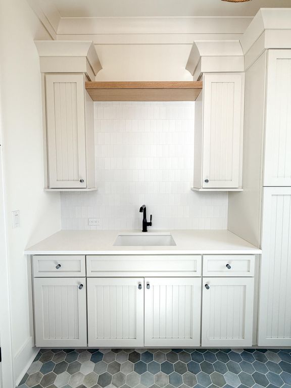 Image 27 of property listing at 3873 Summerton Street, Mount Pleasant, SC 29466